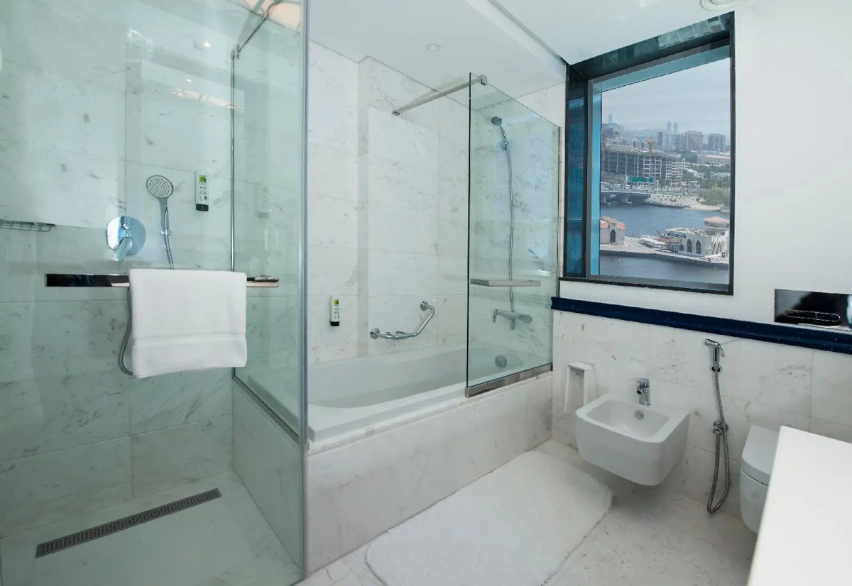 Edge Creekside Hotel