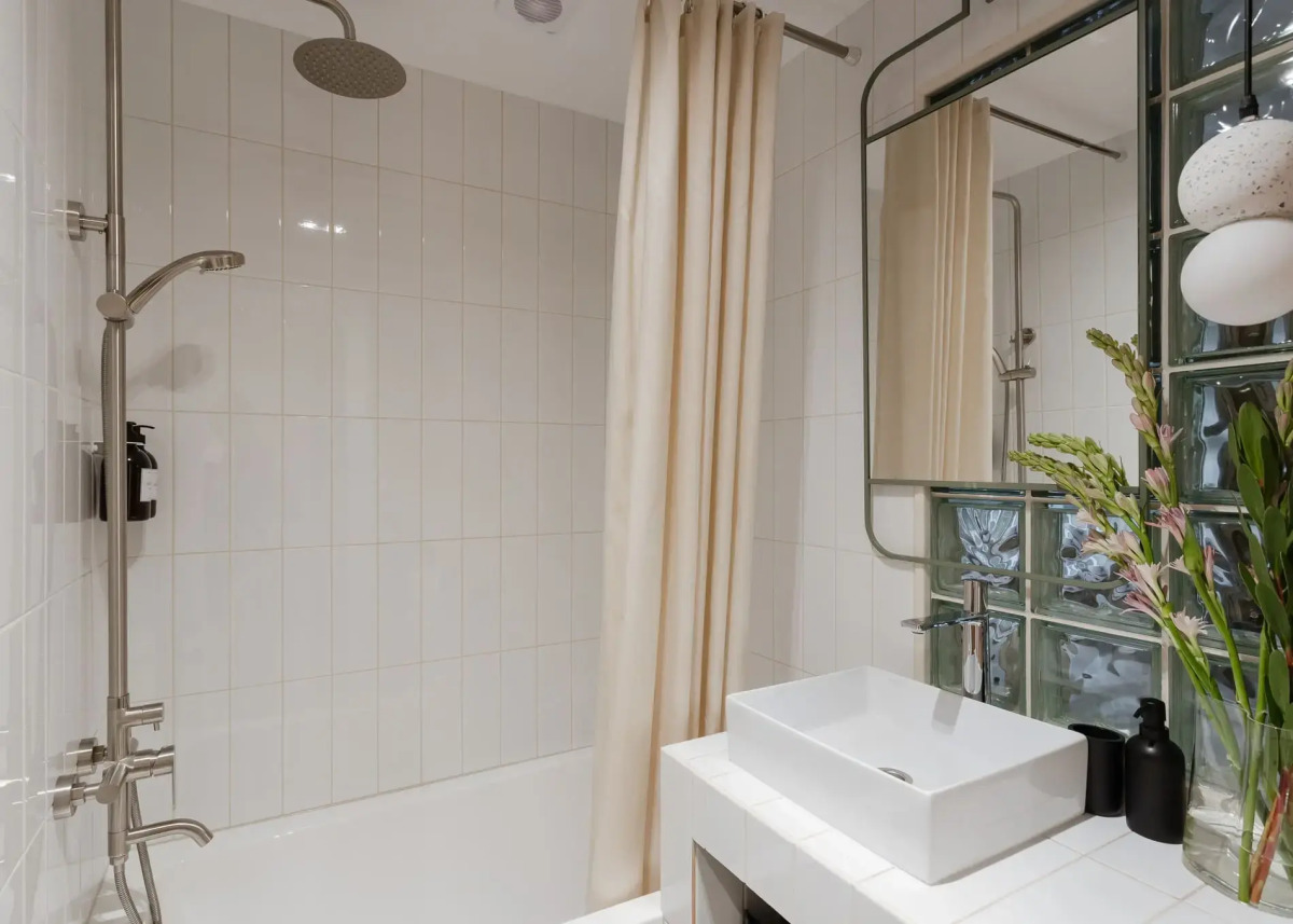 Апартаменты Душевно на Новолучанской 26.2