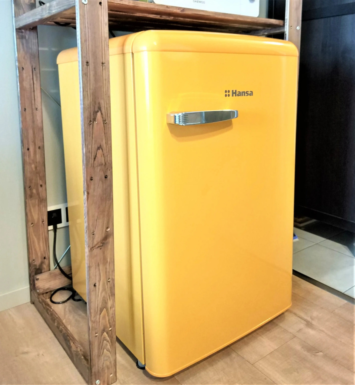 Апартаменты Mid century Studio