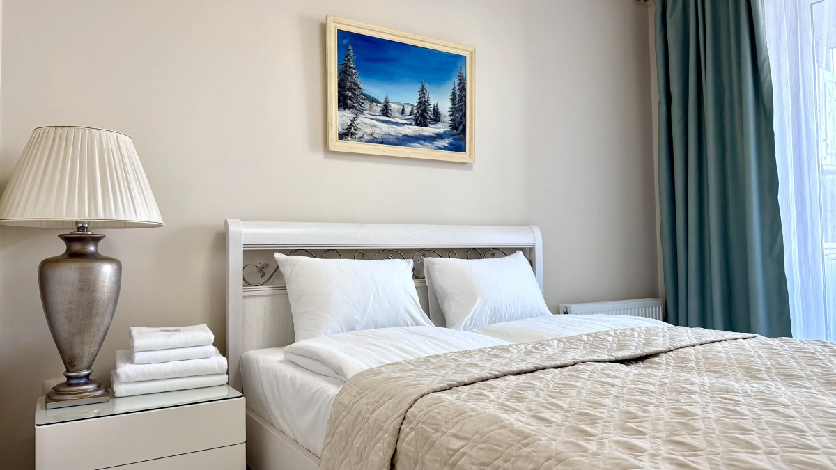 Апартаменты уютные ApartMari Пионерский: с видом на море, первая линия с выходом на пляж