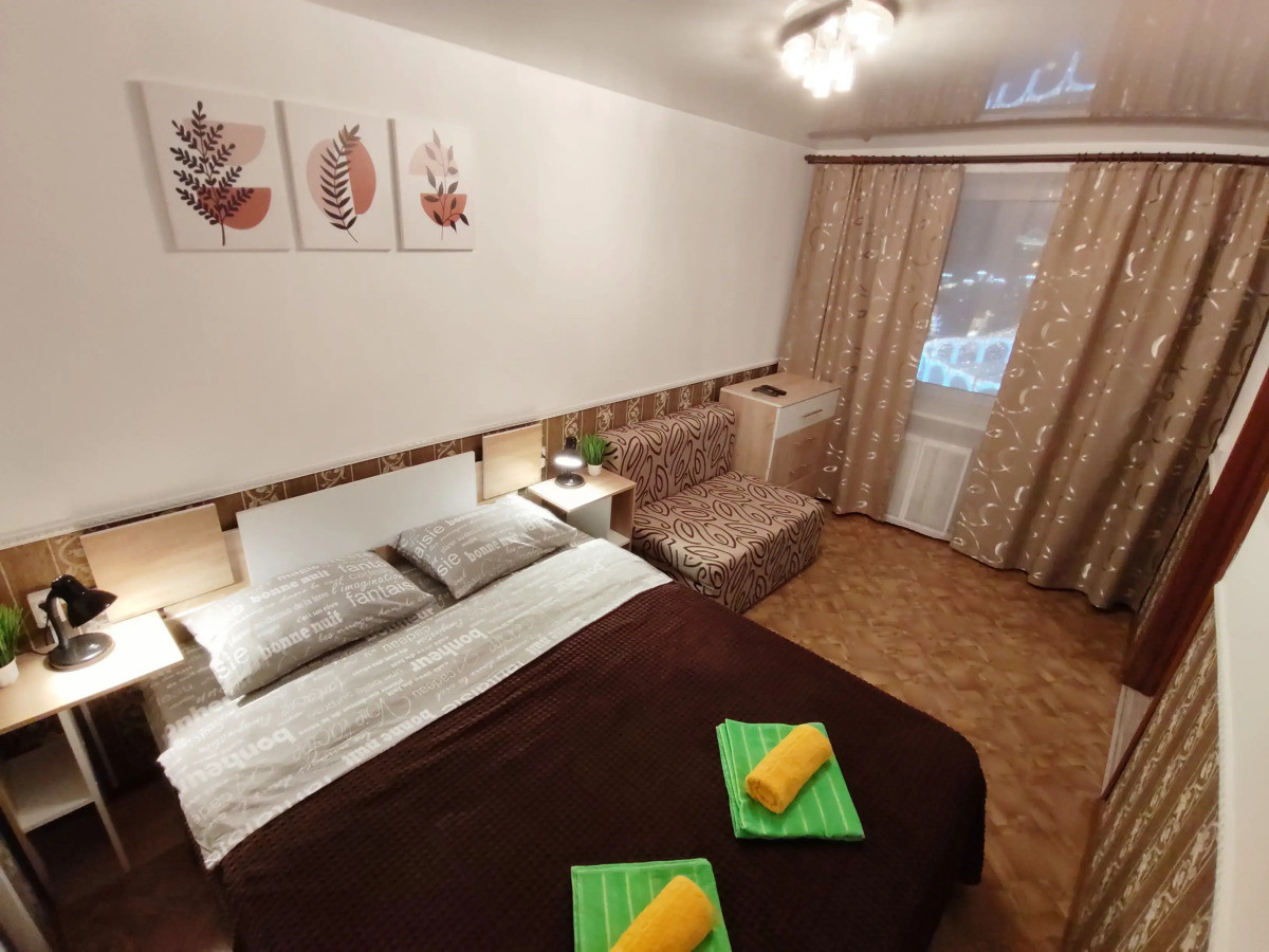 Квартира с Видом на Площадь Пять Углов