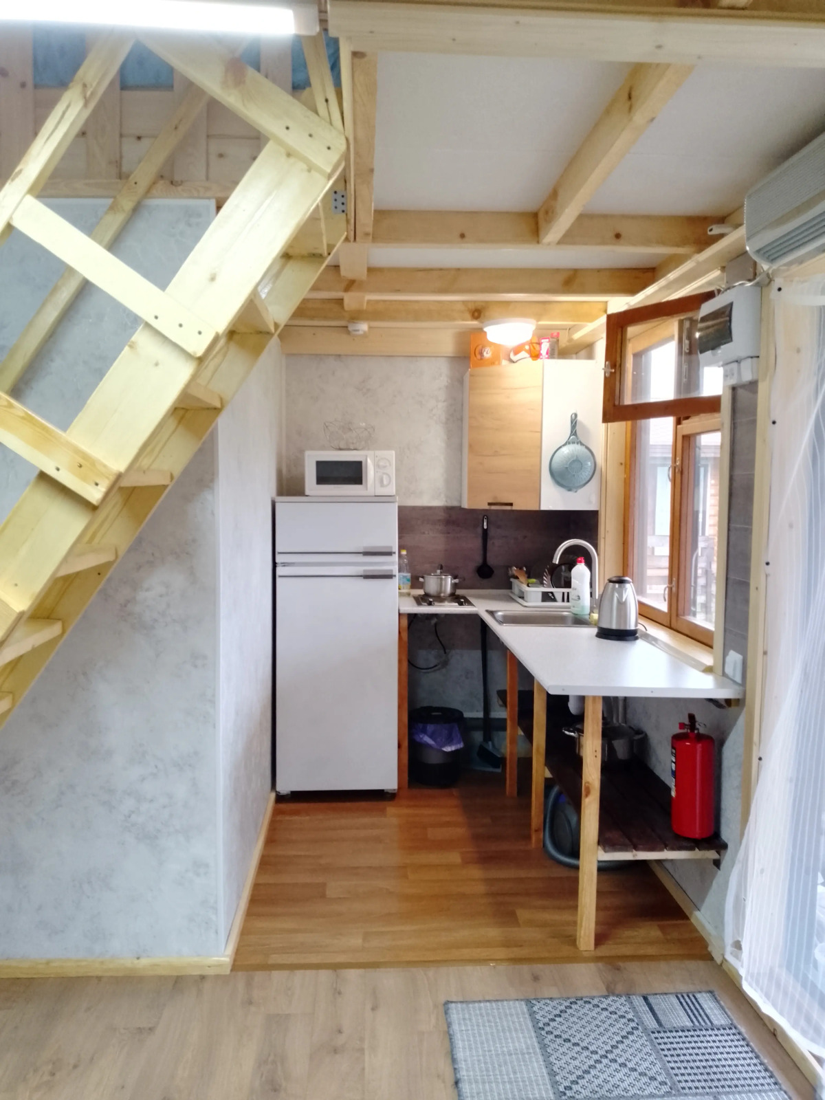 Гостевой дом Лубяной домик с видом на озеро