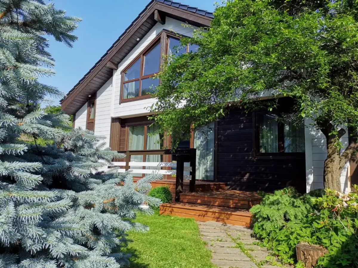 Вилла with its own access to the Baltic sea