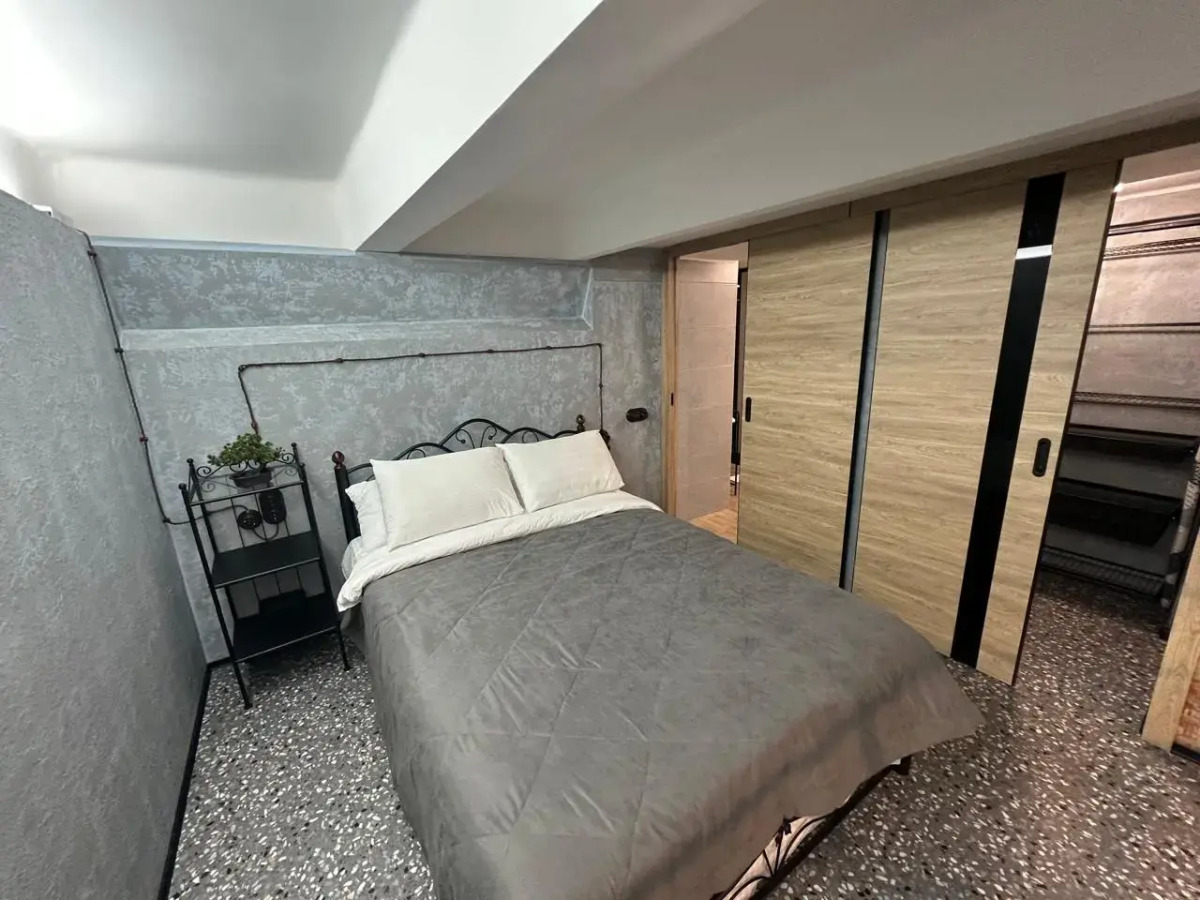 Апартаменты Двухуровневая студия с двумя санузлами в парке