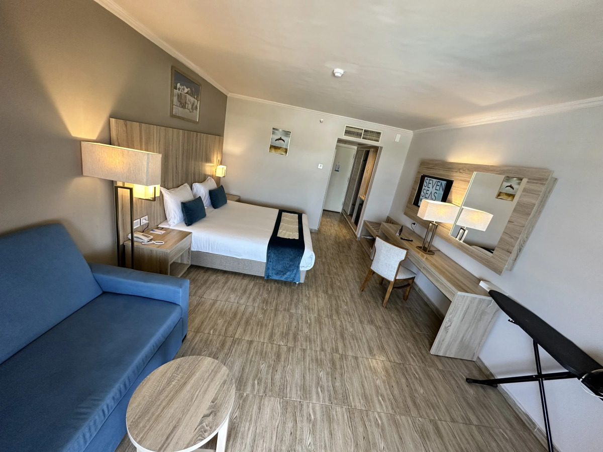 Seven Seas Jolie Bay