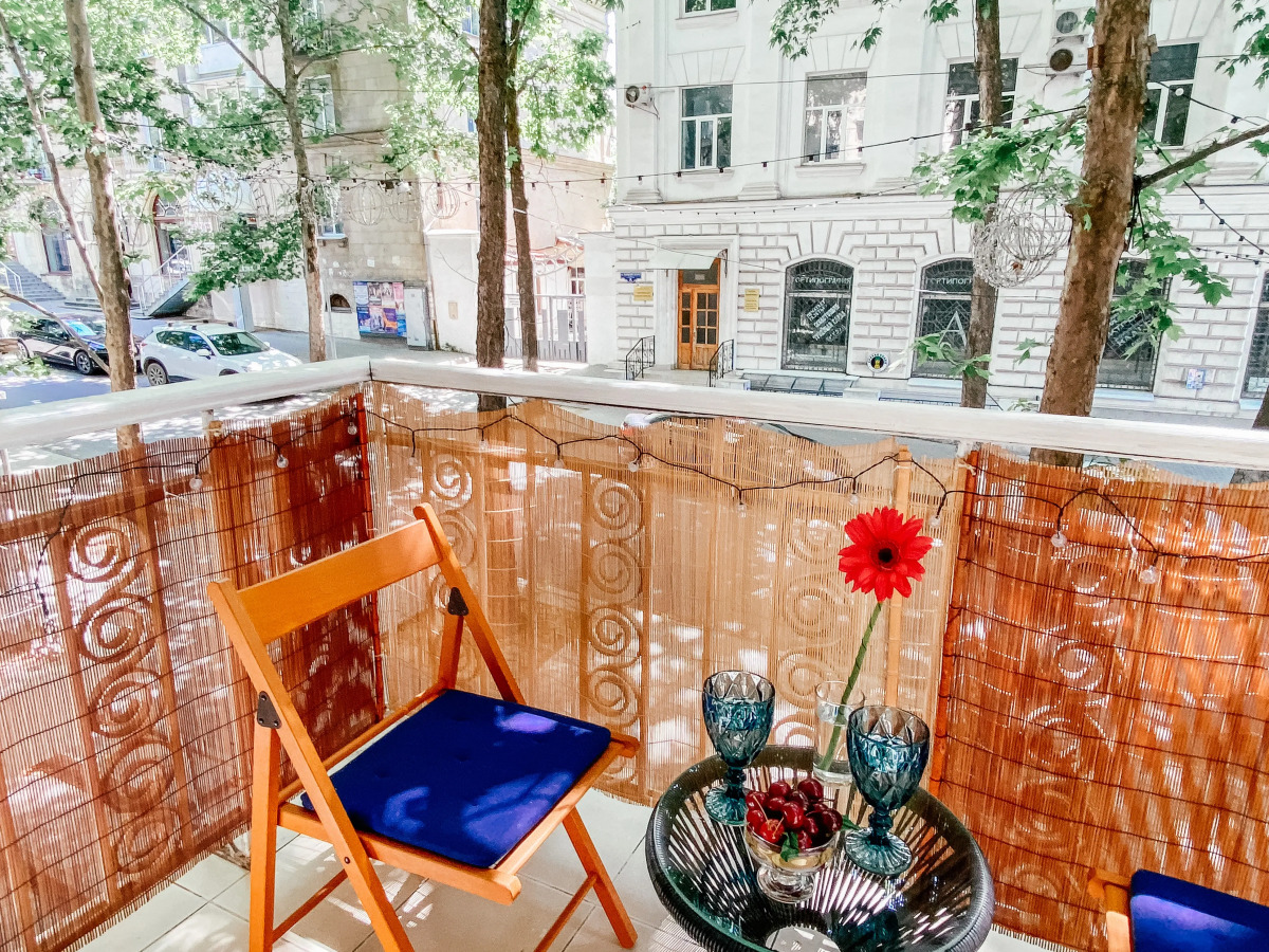 Апартаменты Счастье жить в центре Севастополя