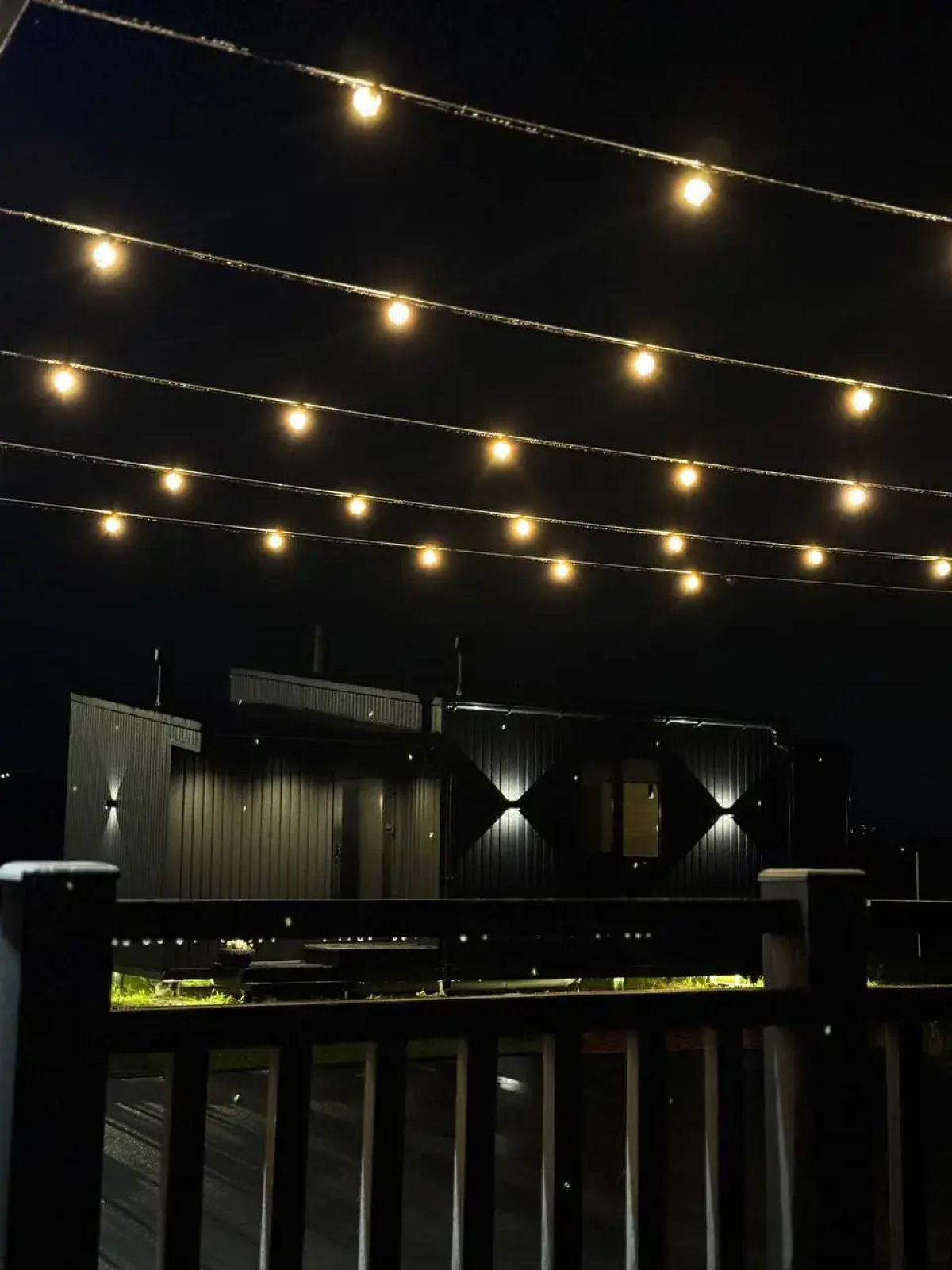 Частный Дом Black Space