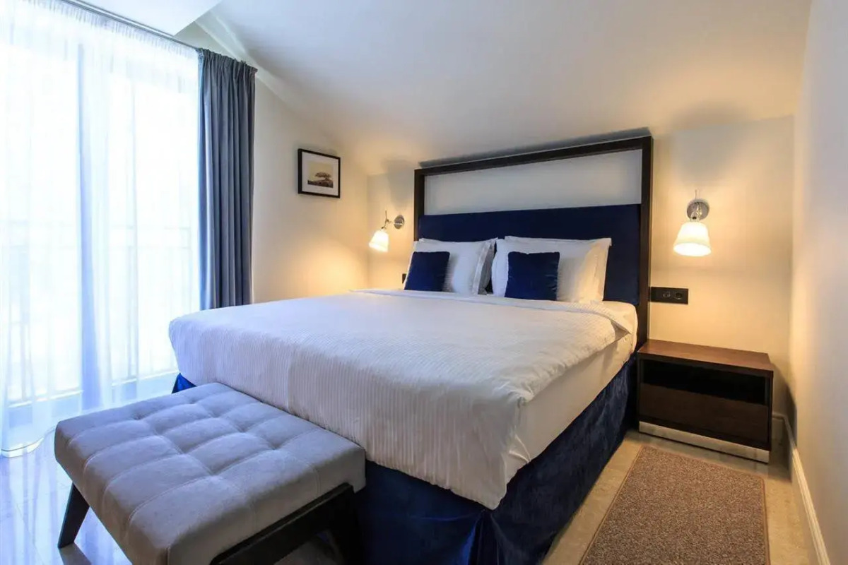 Отель California by Aycon