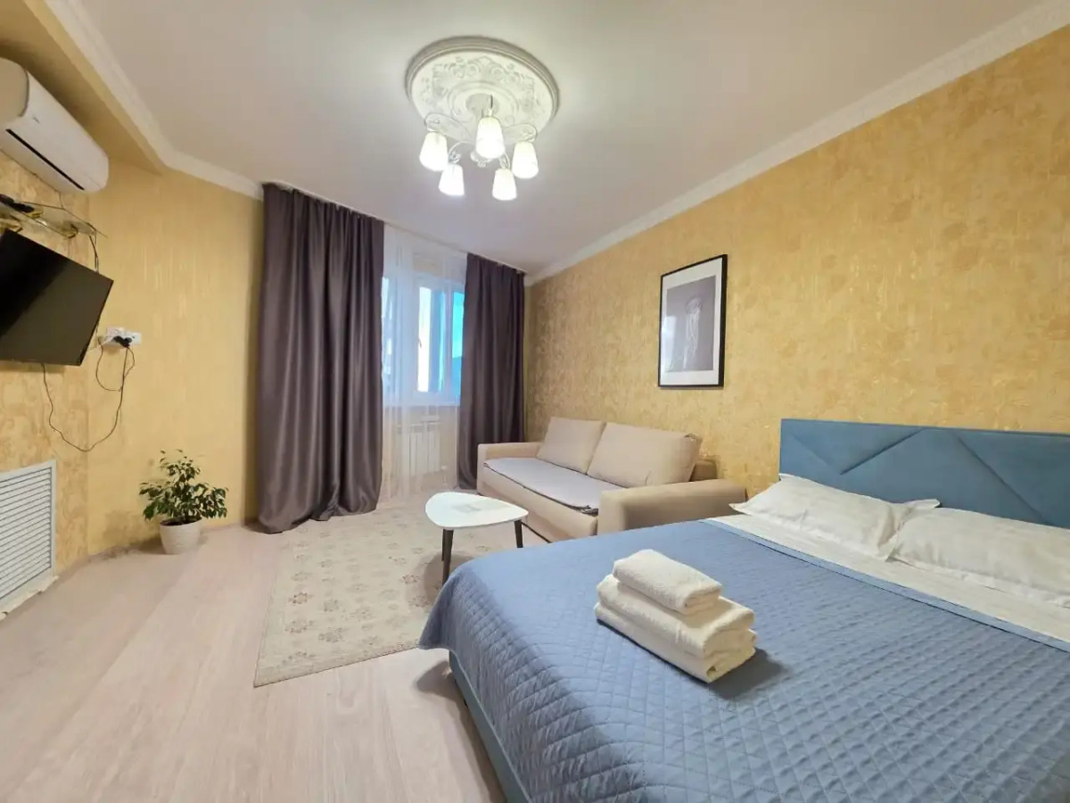 Апартаменты 2х комн.кв с 2мя кроватями и раскладным диваном на 23м этаже