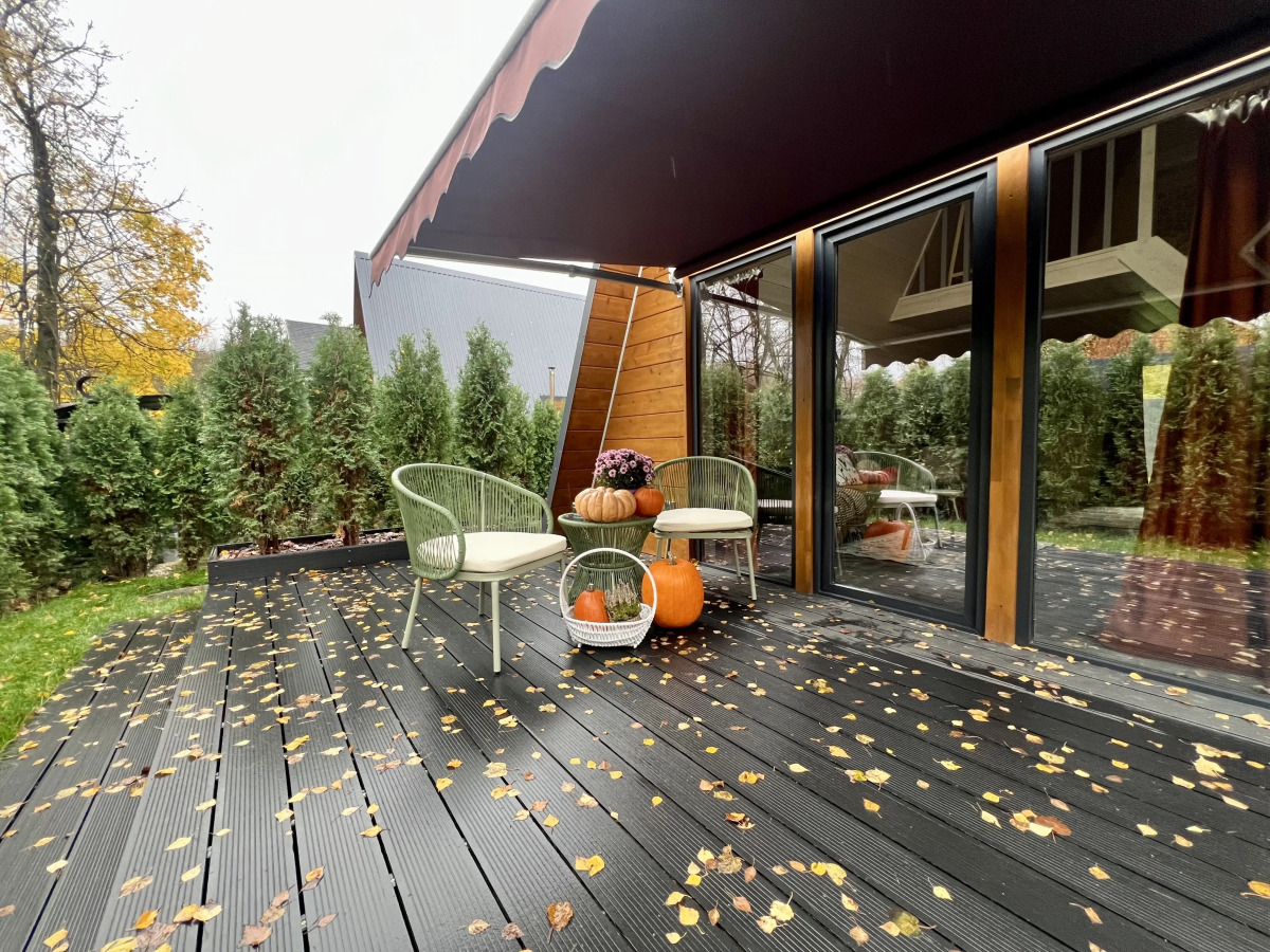 Частный дом Увеличенный А-фрейм Сад с баней и чаном