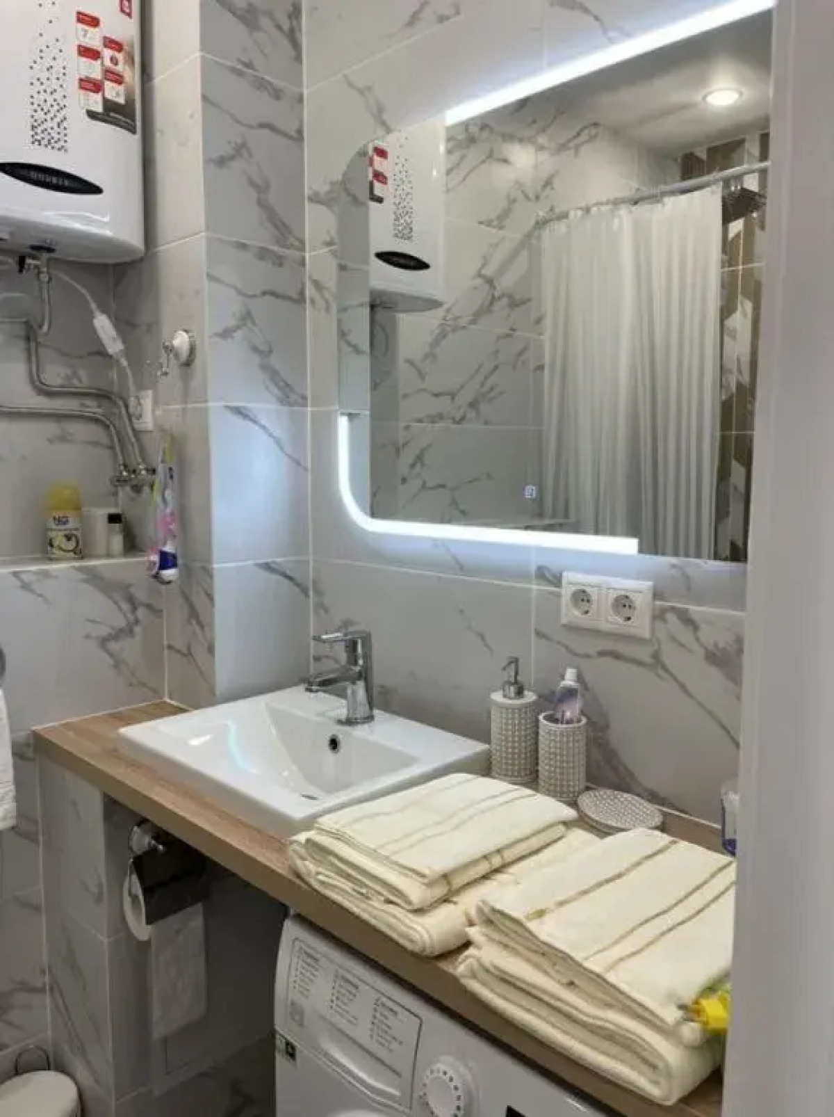 Апартаменты Бархат с балконом в центре города