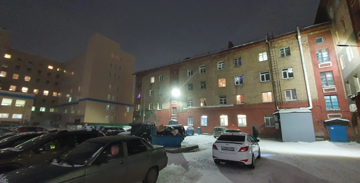 Апартаменты во Дворе Главного Офиса Норникеля