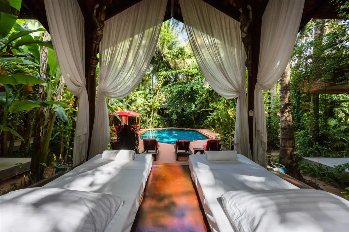 Отель Angkor Village