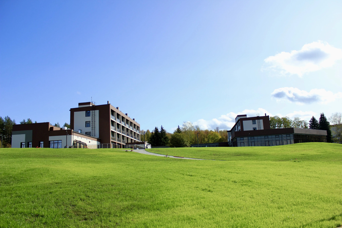 Отель Парк Отель Дубки