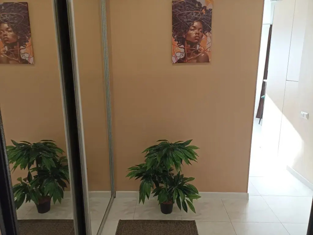 Апартаменты видовые сети «Все в гости» на ул.10 Августа 85 на 17 этаже