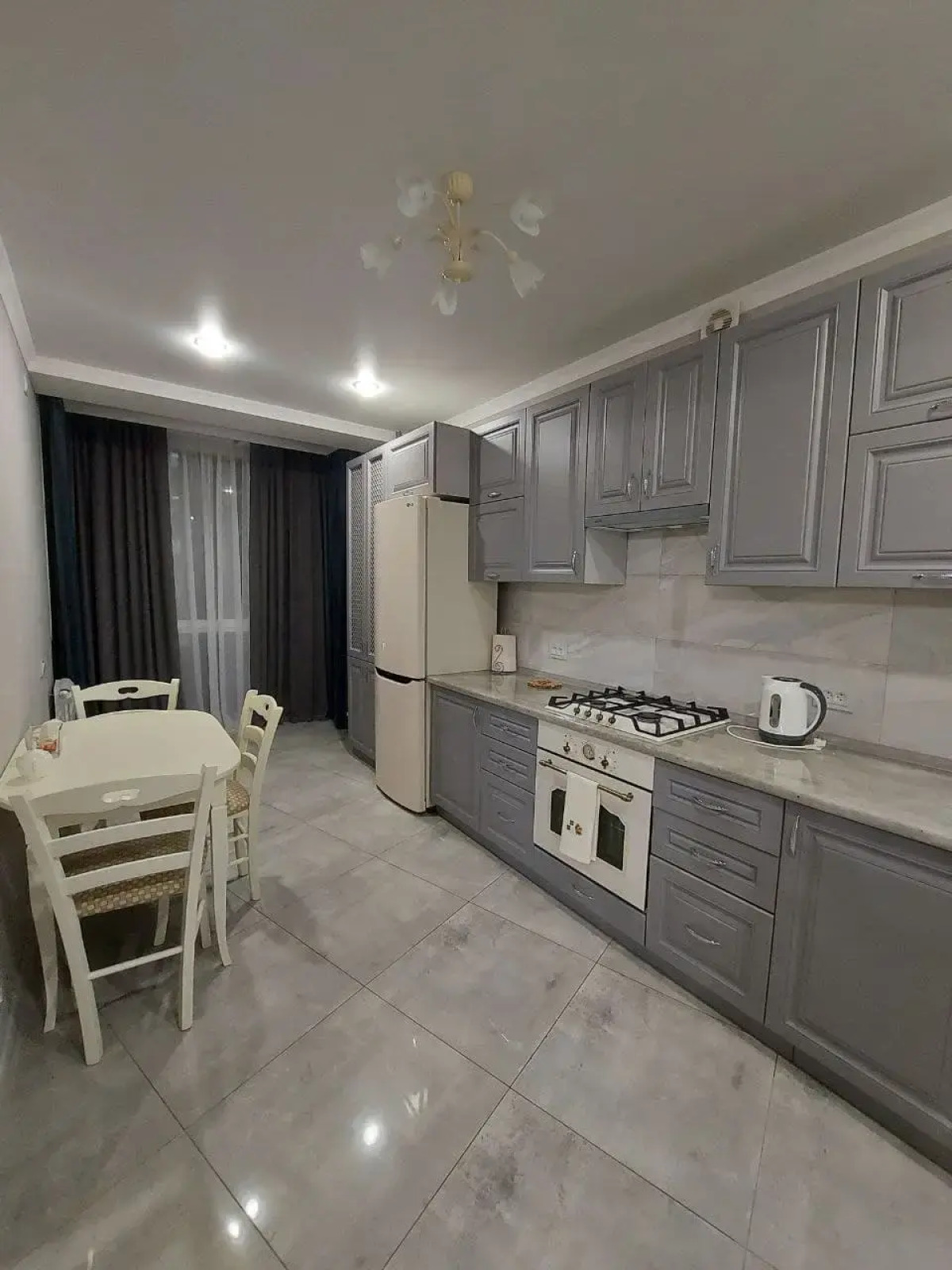 Квартира Flatirini Джикаева 1А