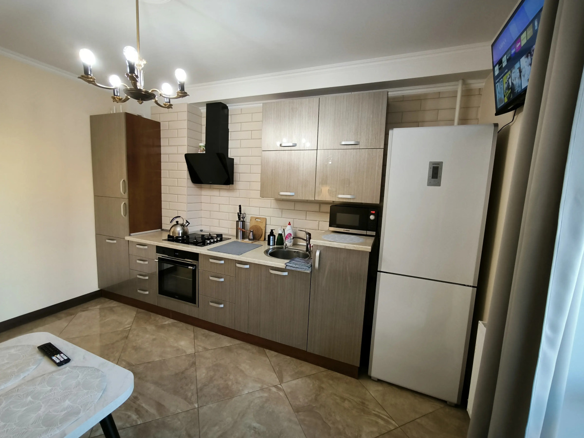 Апартаменты на 8-м этаже в центре, 70 кв. м.