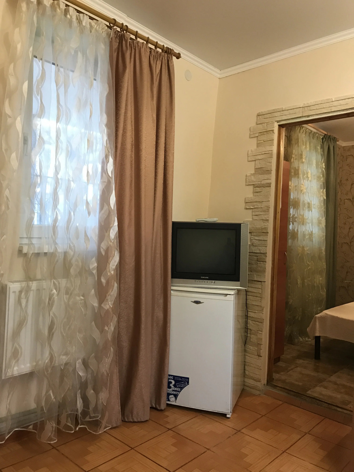 Kristall Guest House