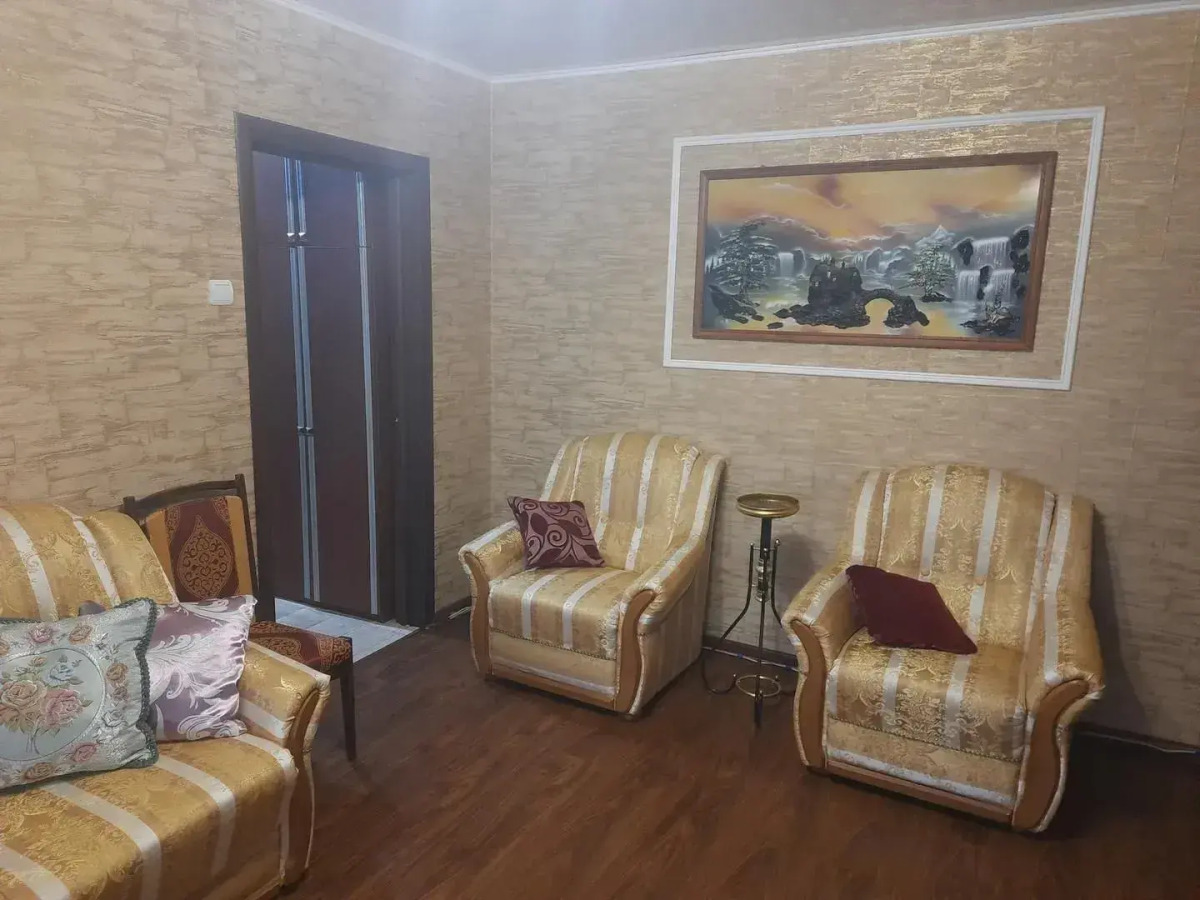 Квартира 1-й Микрорайон 8