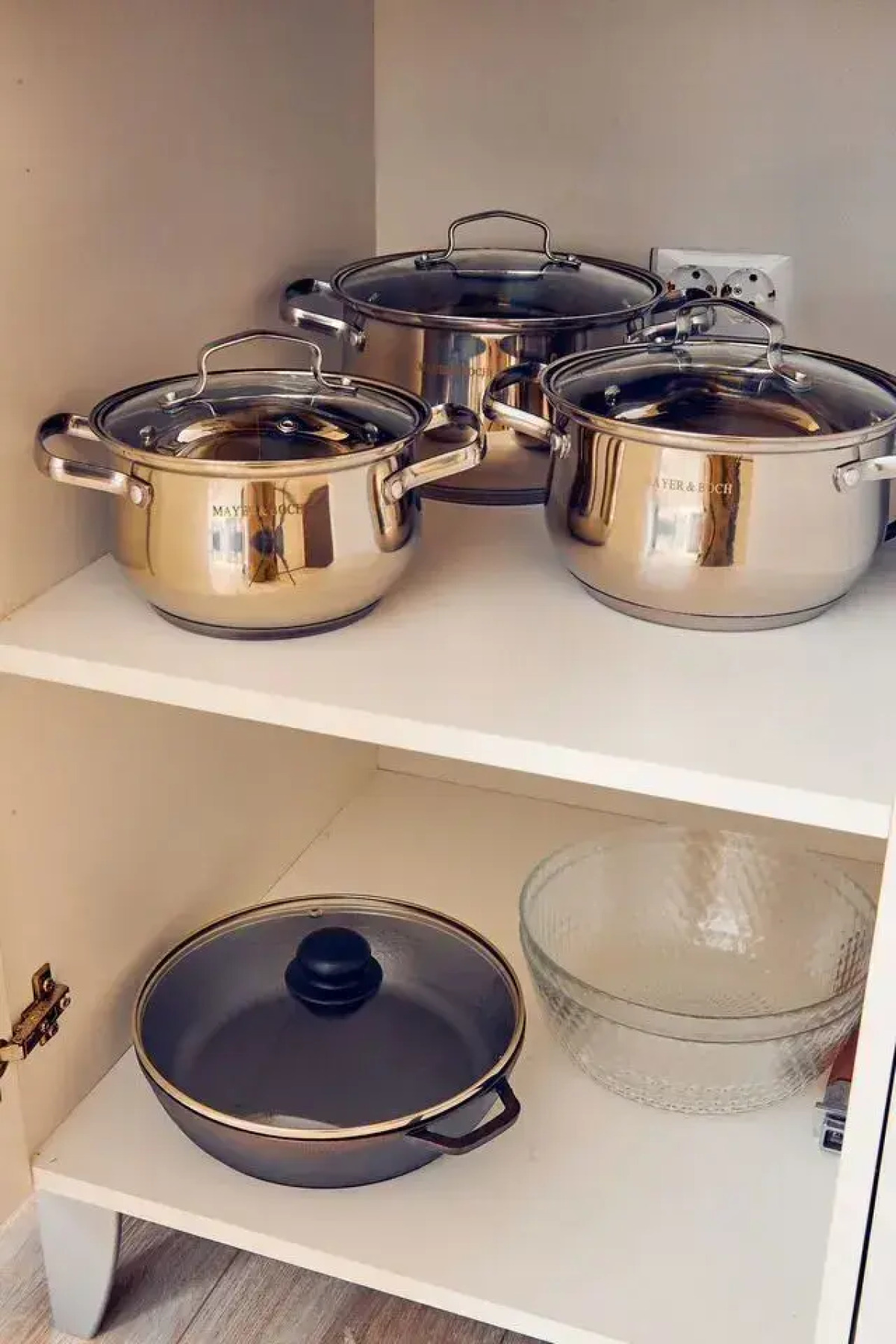 Апартаменты Трехкомнатные в Таунхаусе на Казамазова, 157