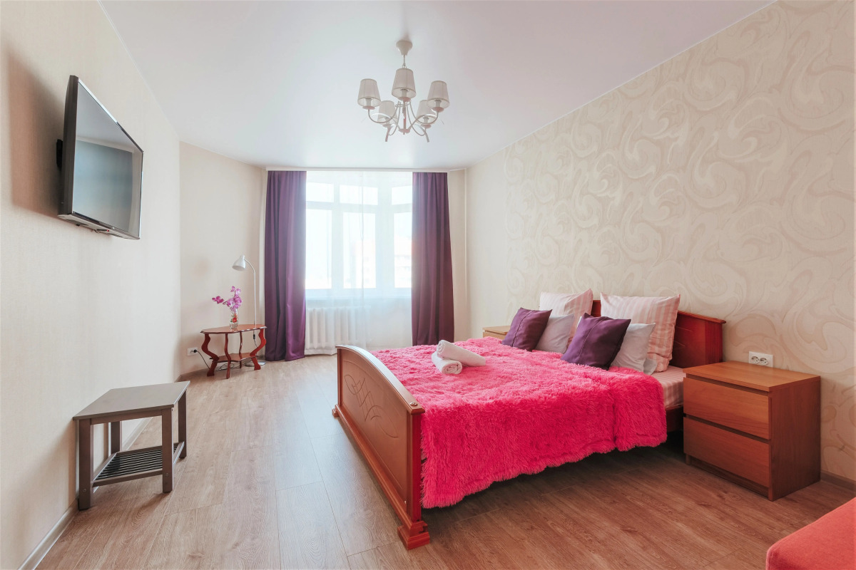 Апартаменты на Крайнова 3А