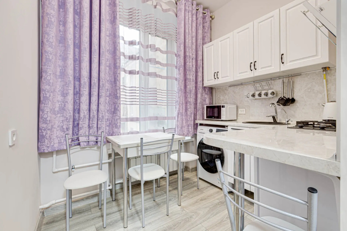 Апартаменты 2 ком в центре города на Набережной Грибоедова 68