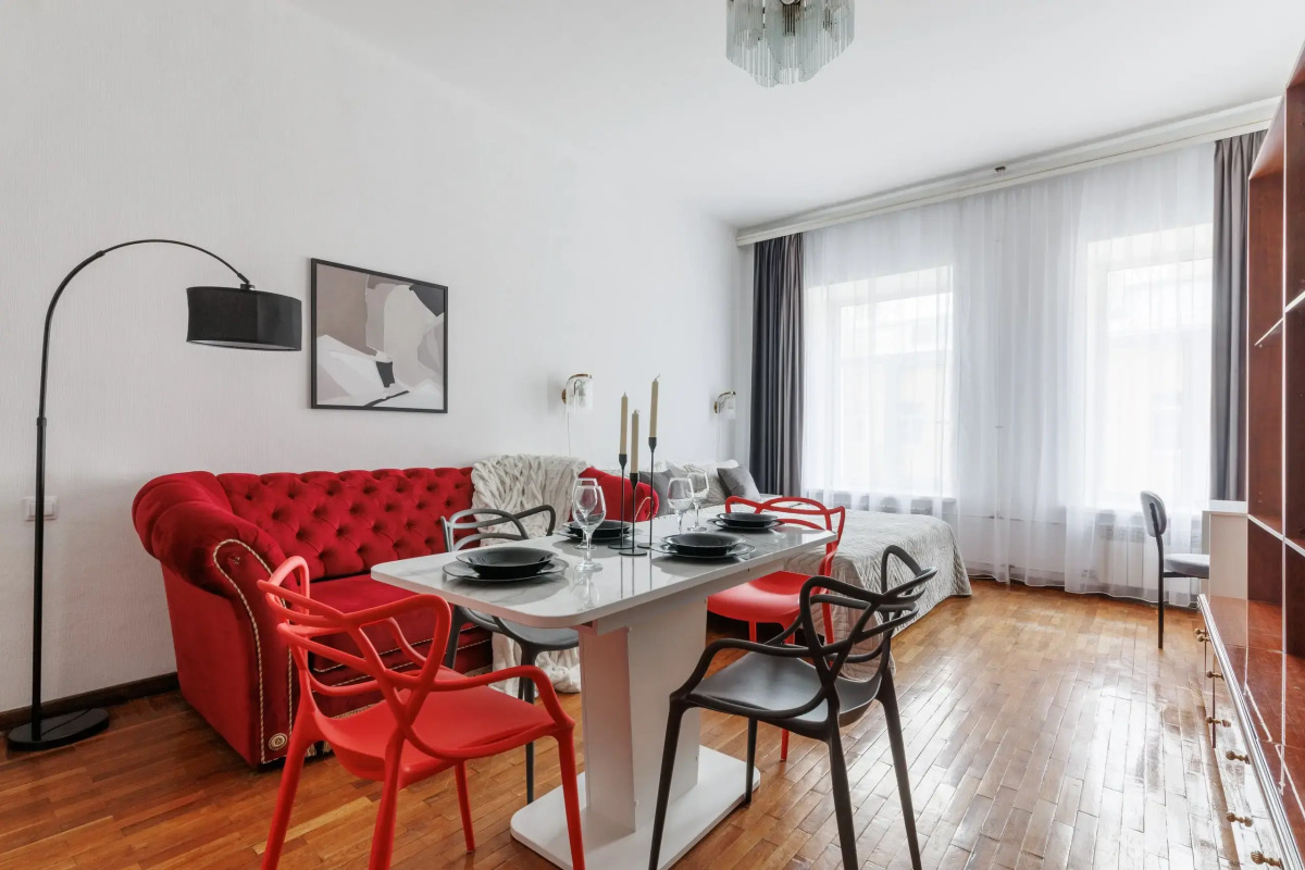 Апартаменты 3 спальни на Мойке