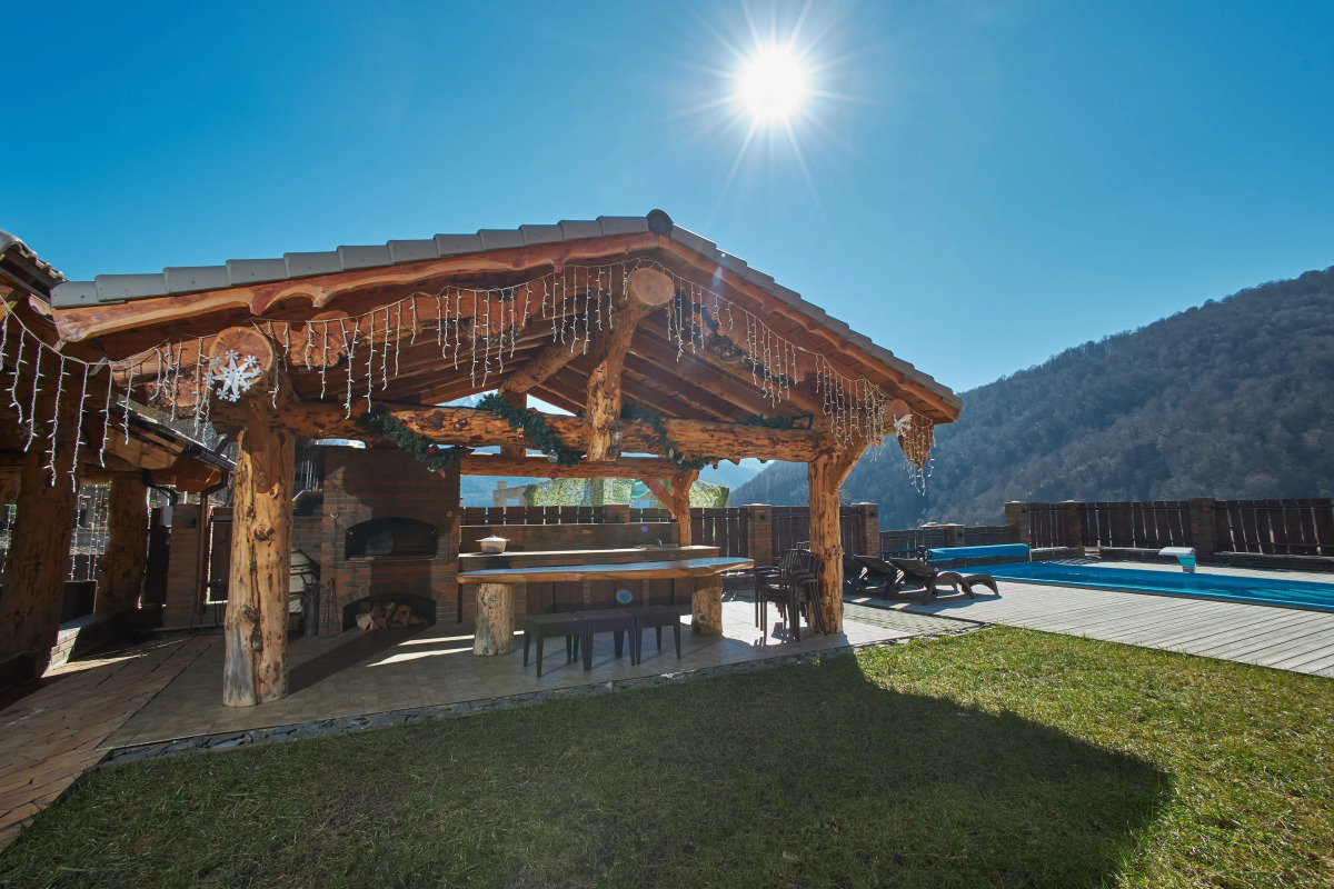 Шале Кедр 760, 5 спален, 12 гостей с бассейном и баней