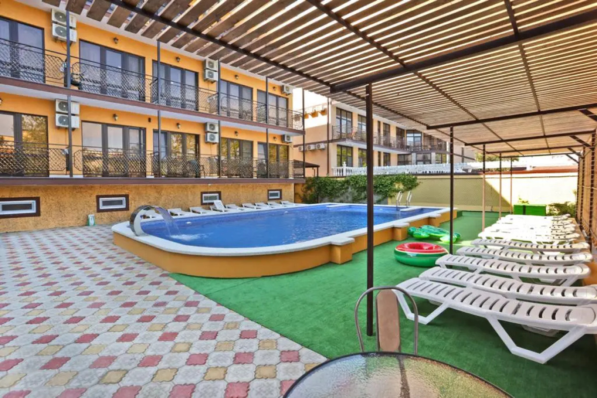 Отель Grand Eliza Гранд Элиза