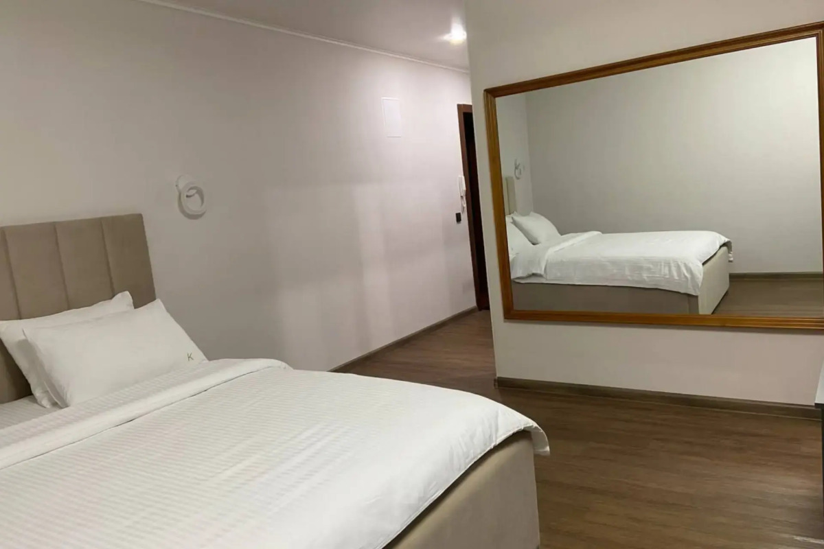 Квартира Делюкс с кухней на Сурикова 4