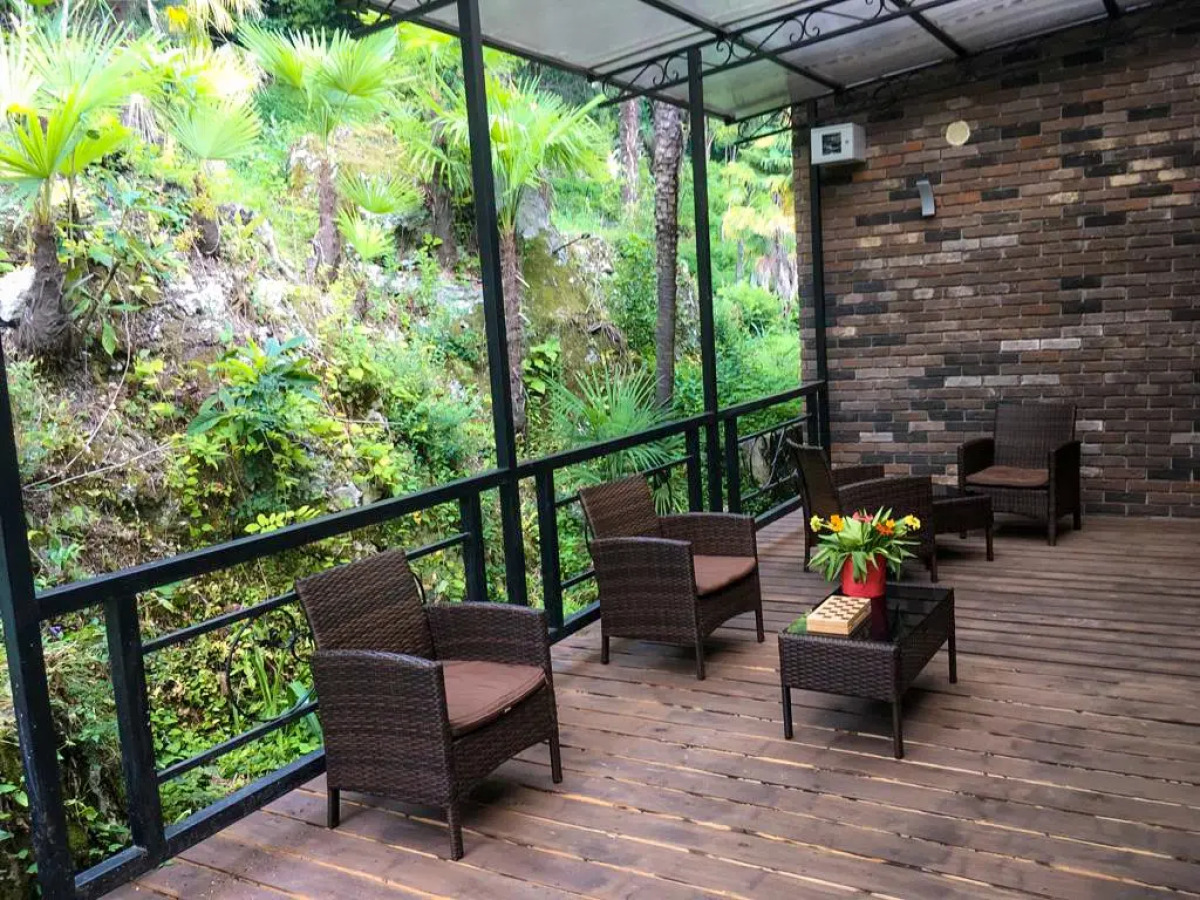 U monastyrja (Novyj Afon)