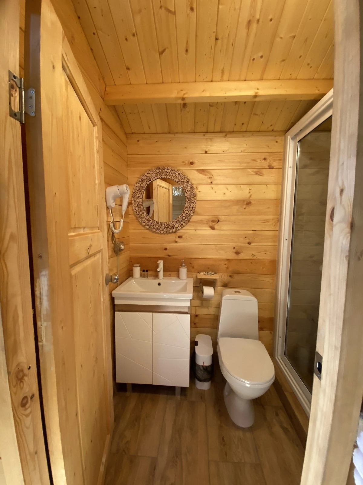 Глэмпинг Дружба