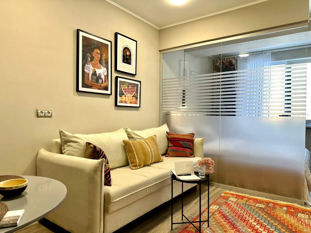 Апартаменты Яркая студия Моно с Видом на Коктобе