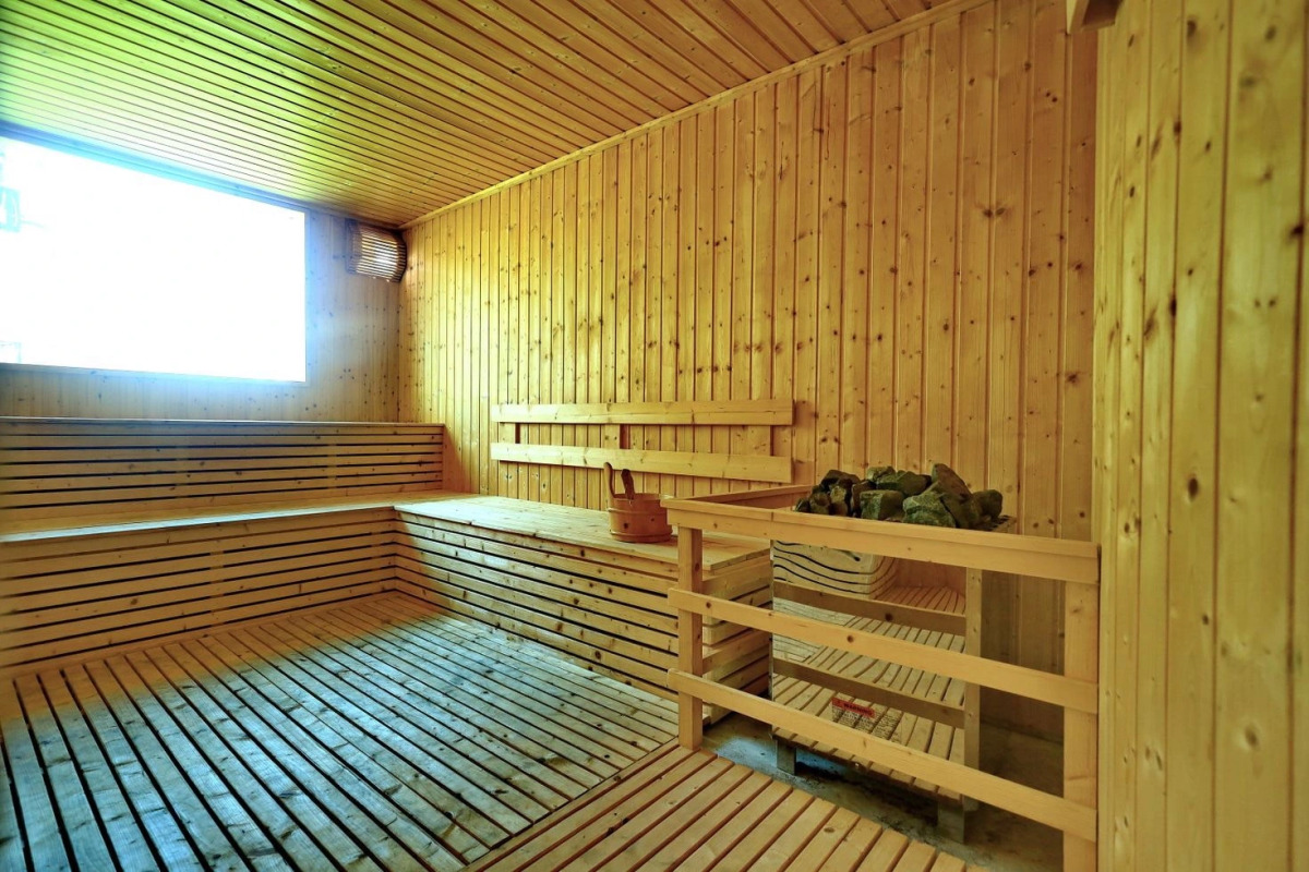 Отель Vannee Golden Sands Resort