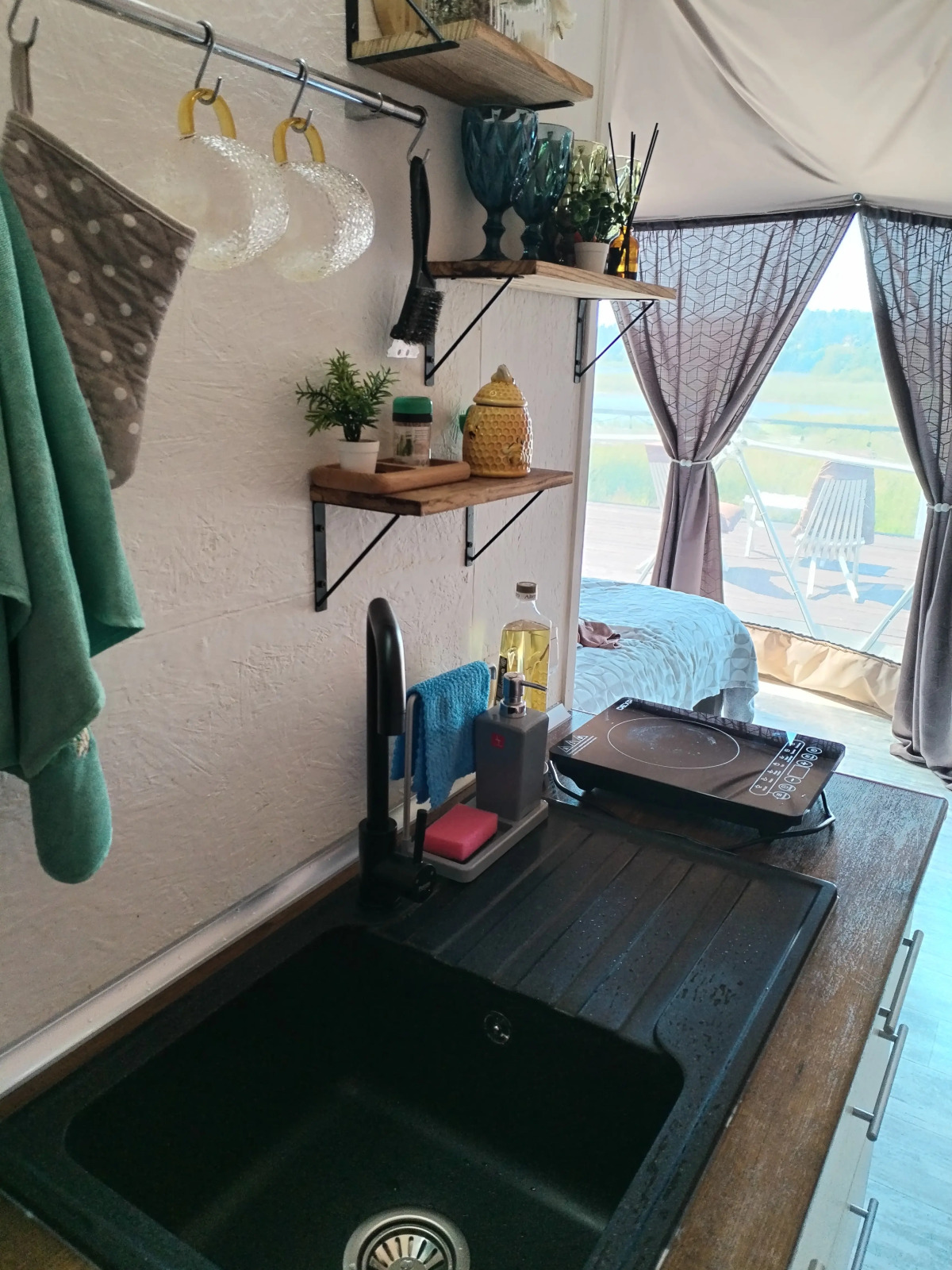 Частный дом на берегу Ладожского озера