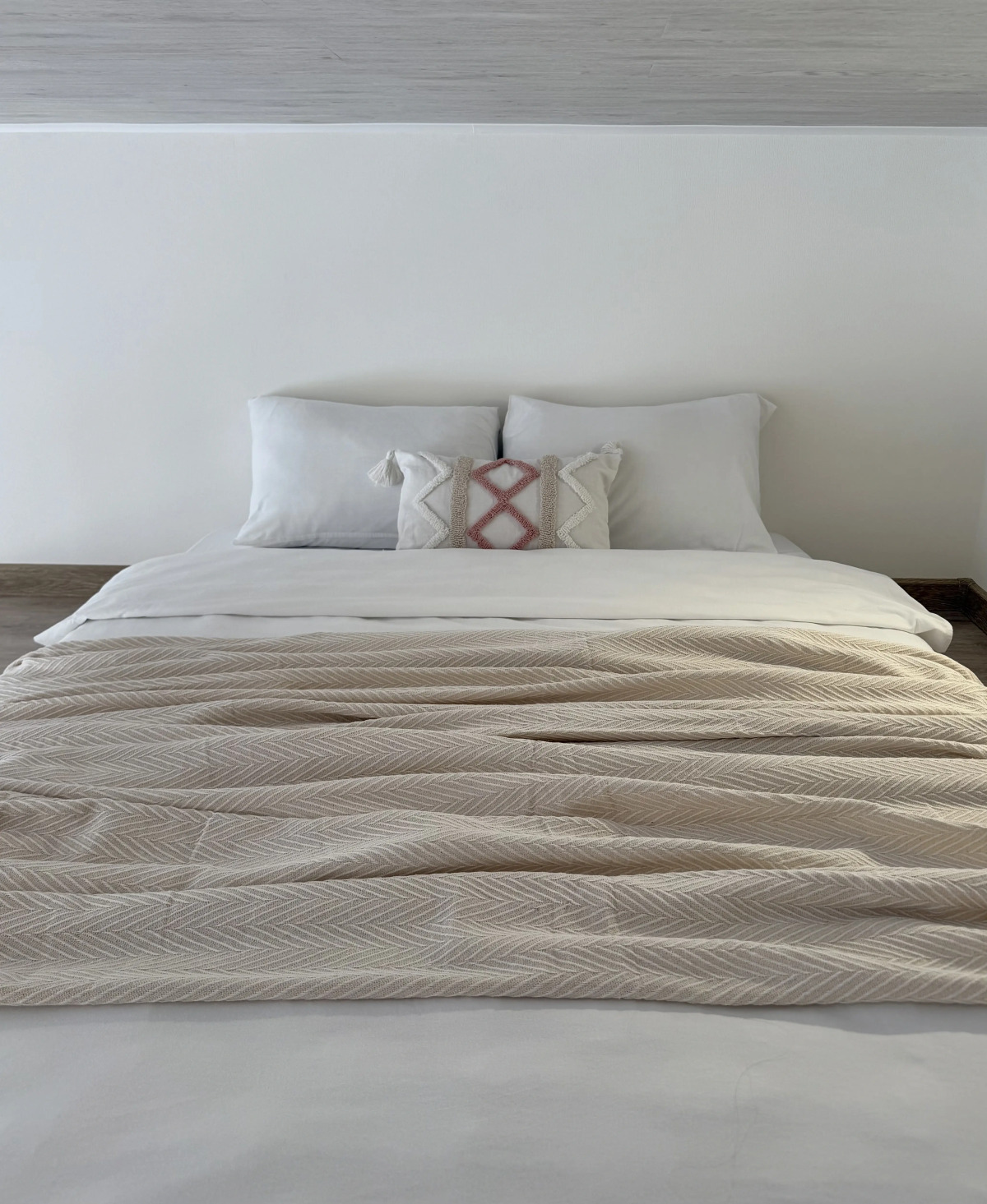 Апартаменты Двухуровневая студия KrasLoft в ЖК Преображенский на троих