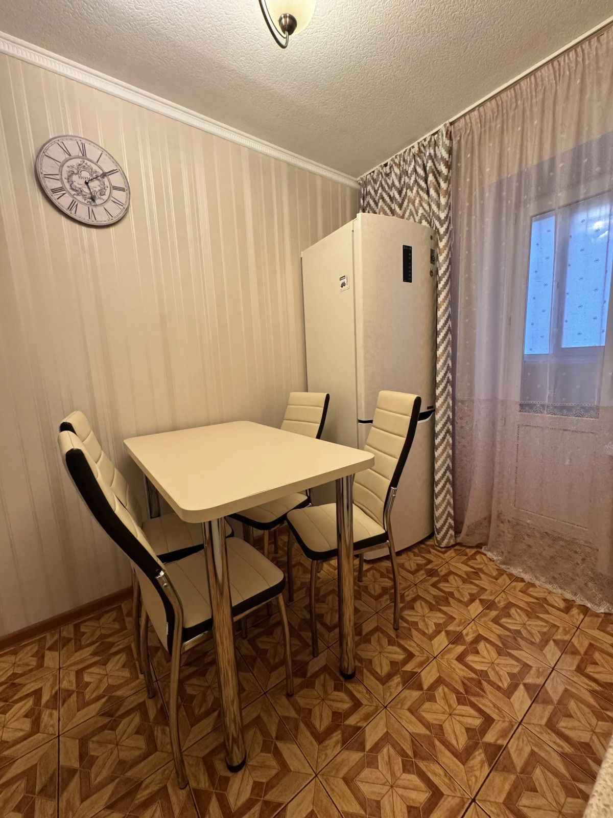 Апартаменты Двухкомнатные рядом с М 4