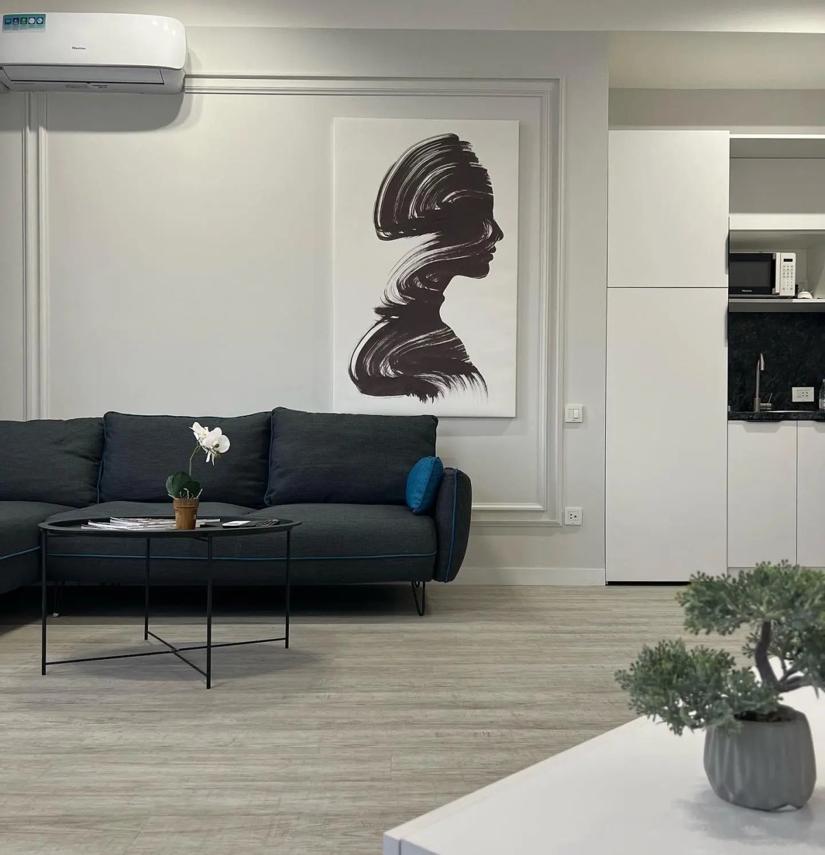 Апартаменты улучшенные в центре города от Sweet Home