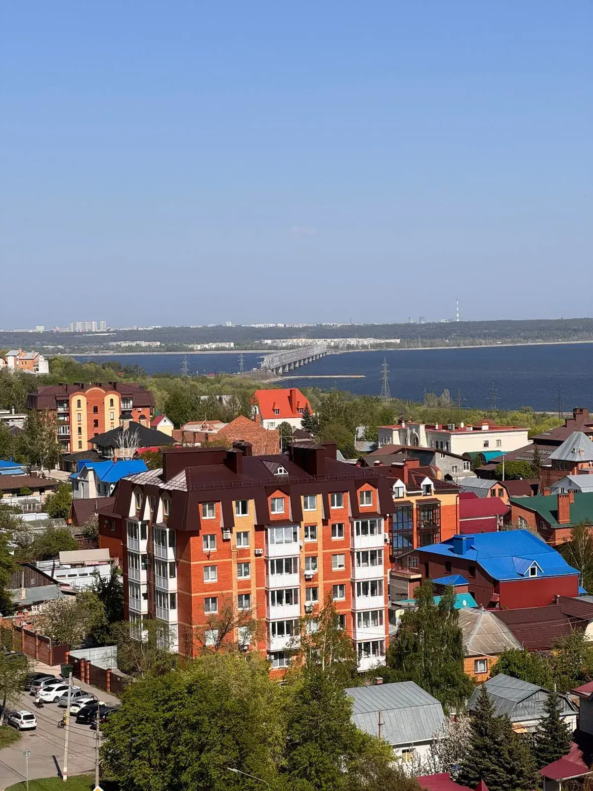 Квартира Апартаменты с Великолепным Видом на Реку и Город с Отдельной Детской Спальней