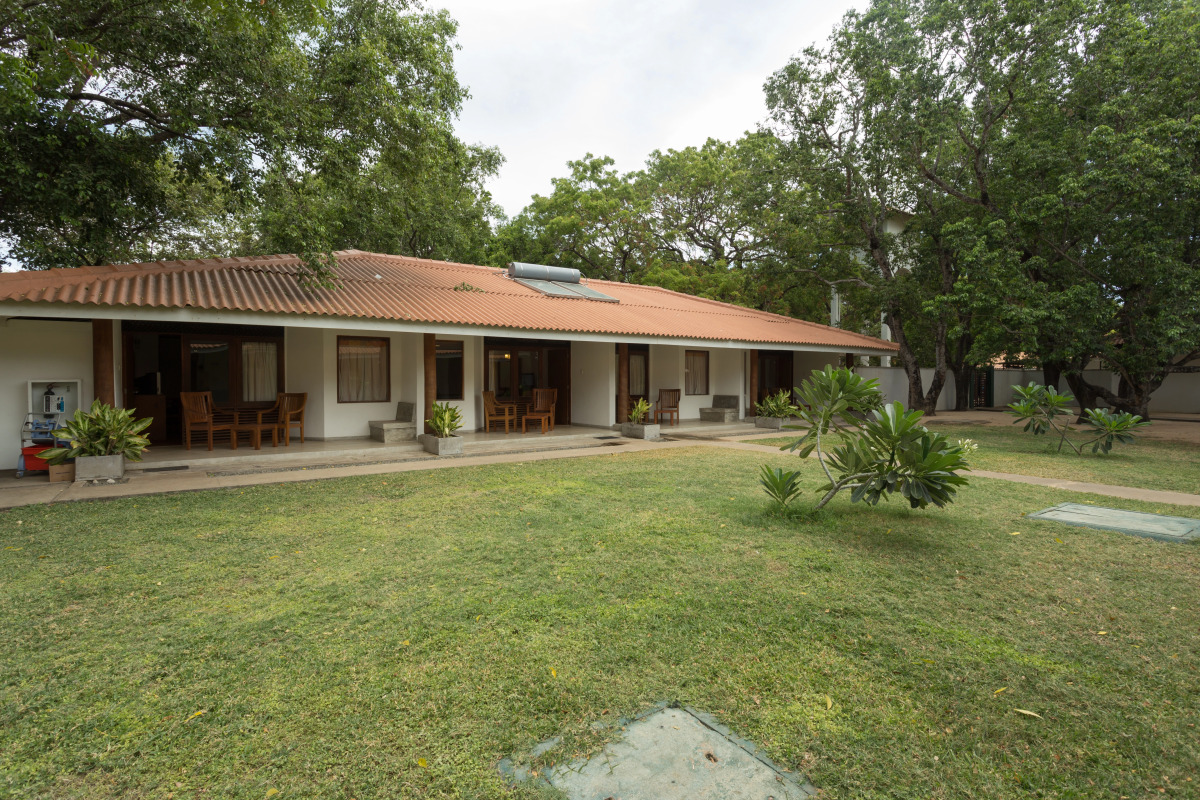 Отель Nilaveli Beach