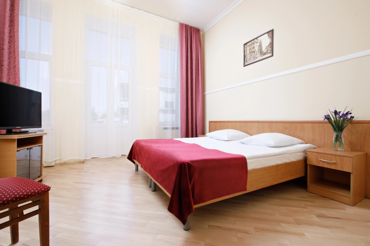 Отель Скала