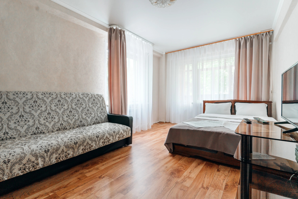 Апартаменты на Маршала Жукова 40