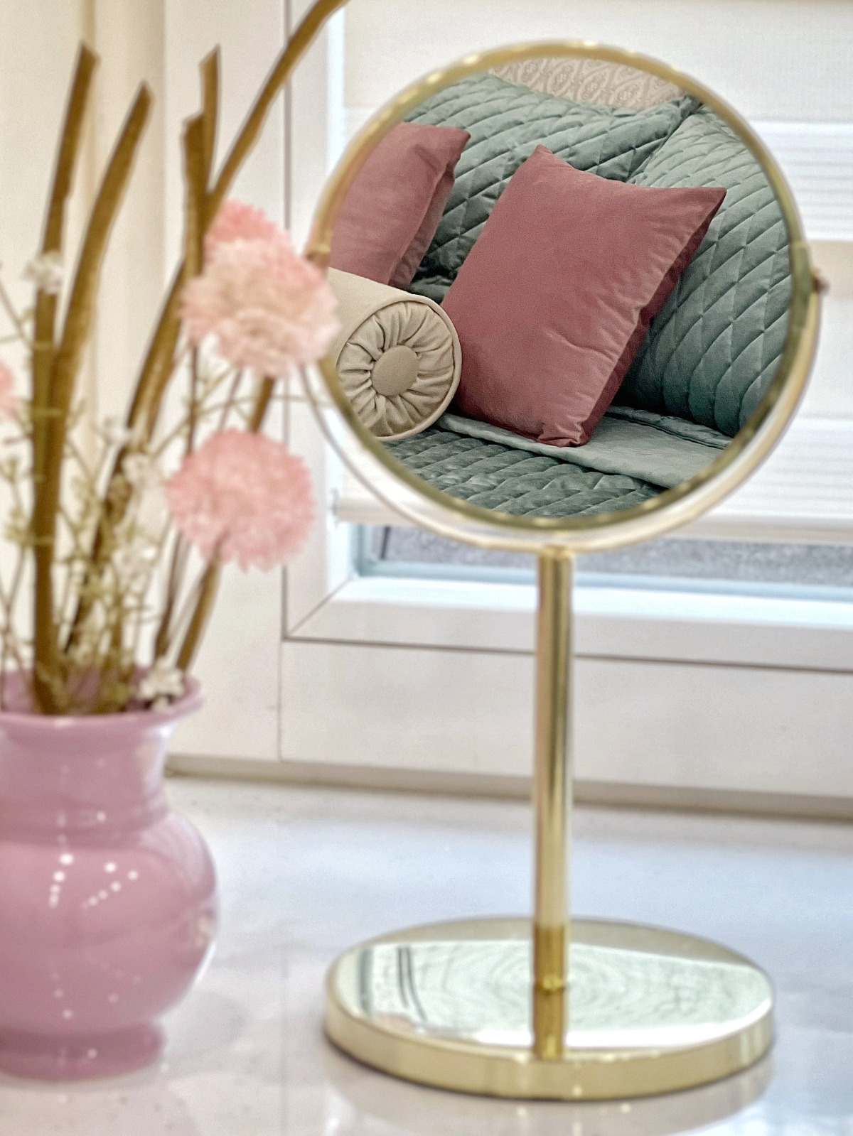 Апартаменты Granada Шикарная квартира в историческом центре Санкт-Петербурга в 300 метрах от Невского Проспекта и Площади Восстания