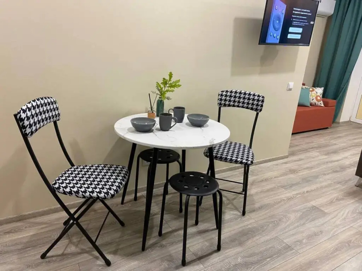 Студия у бассейна Эль Апарт