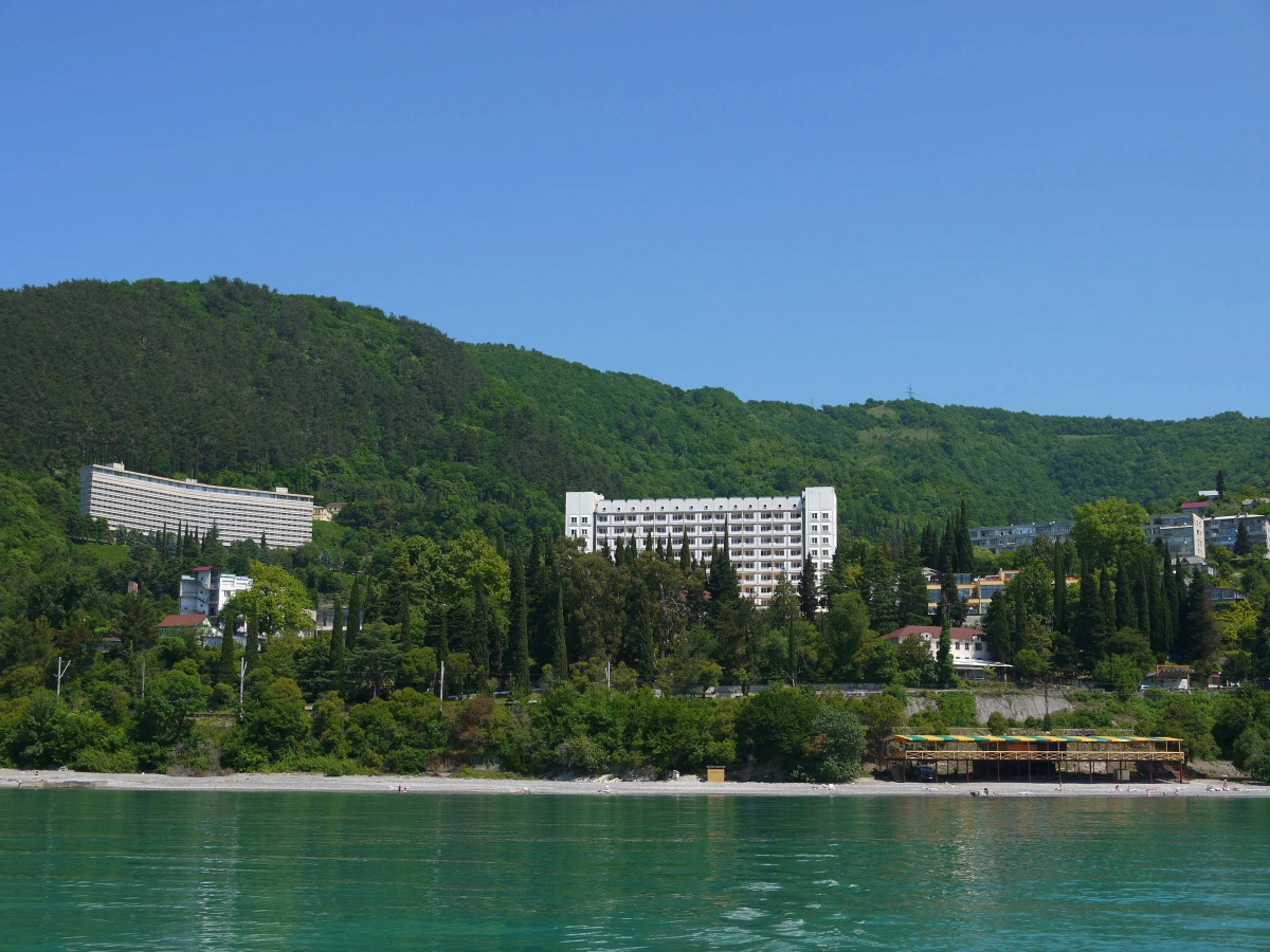 Отель Ривер