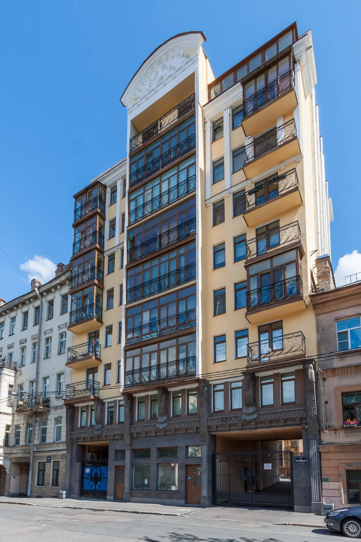 Квартира с Сауной в Новом Доме в Центре Петербурга