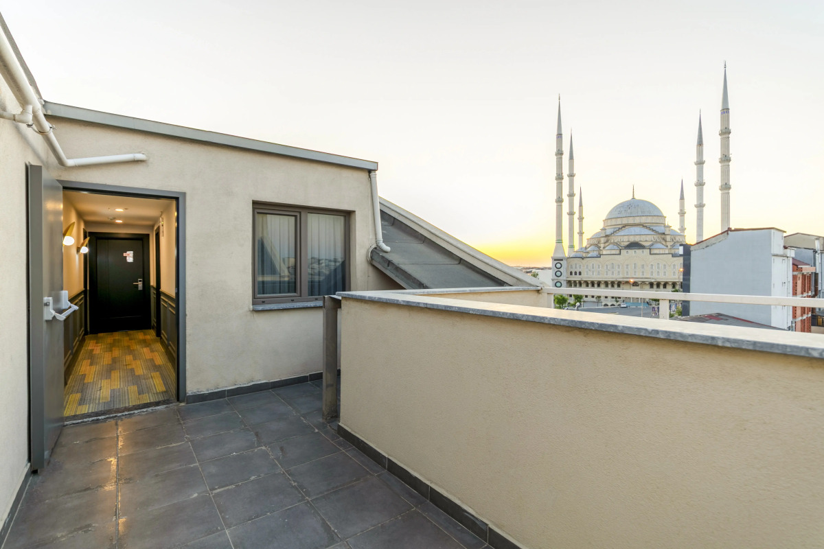 The Great Airport Hotel