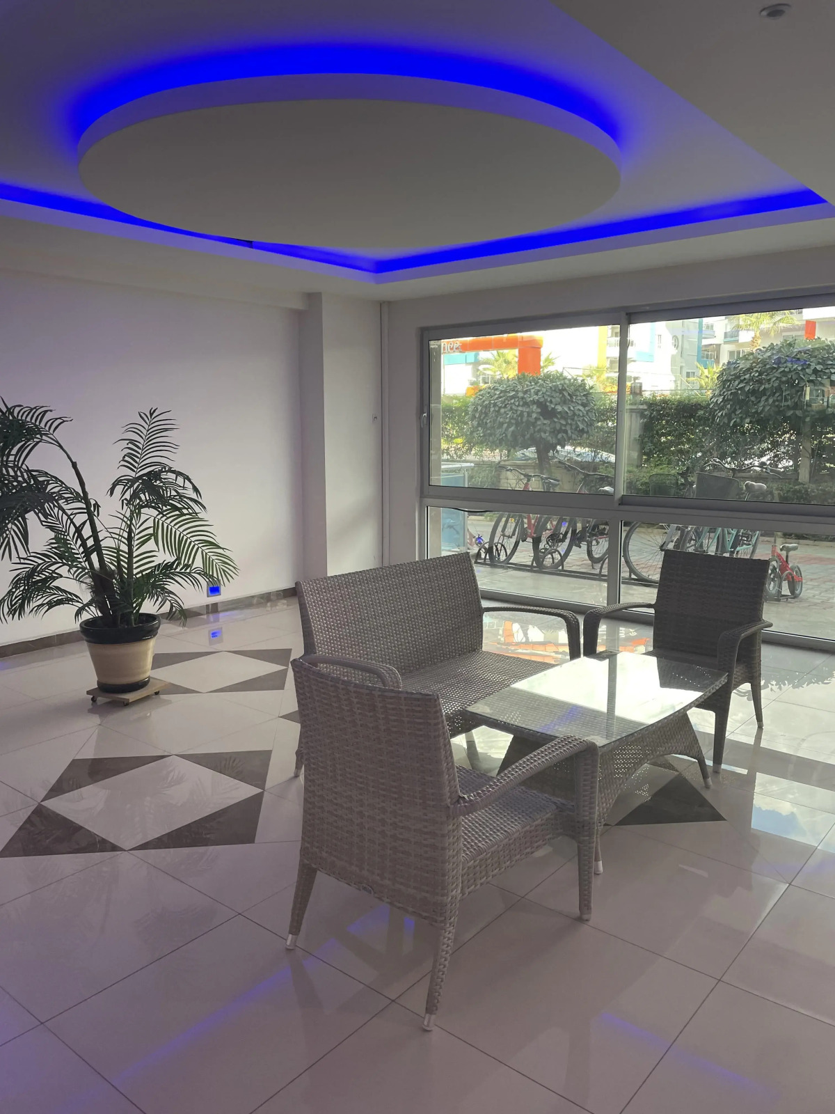 Апартаменты у моря 320 м с балконом