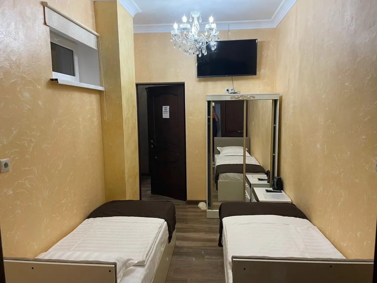 Отель Амаро