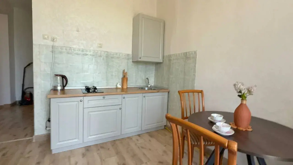 Апартаменты Сталинка на Первой Линии